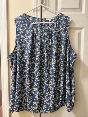 fun 2 fun Blue Floral Sleeveless Camisole